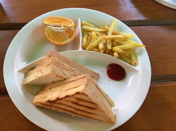 朝食